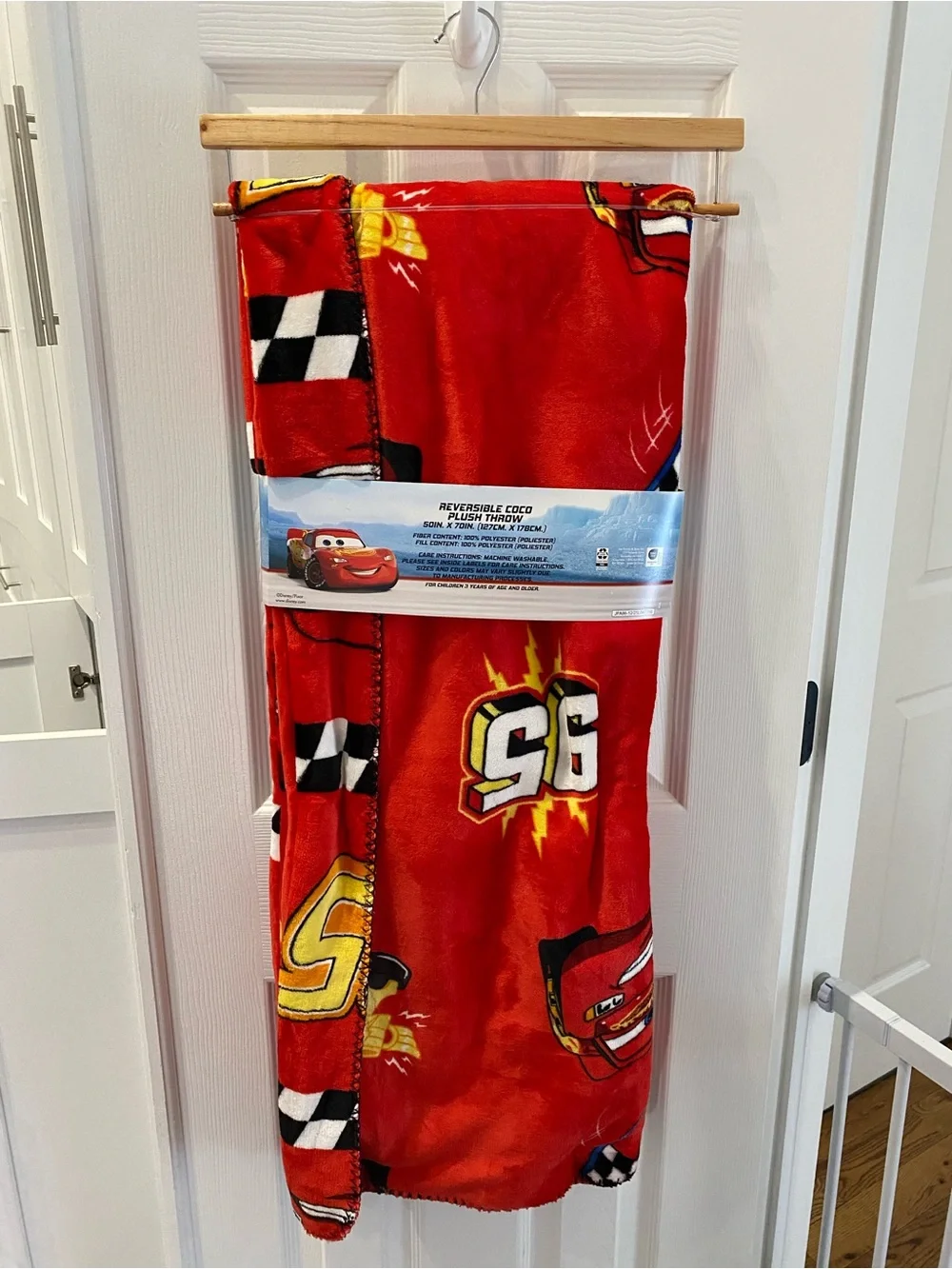 New! Disney Pixar cars lightning McQueen blanket